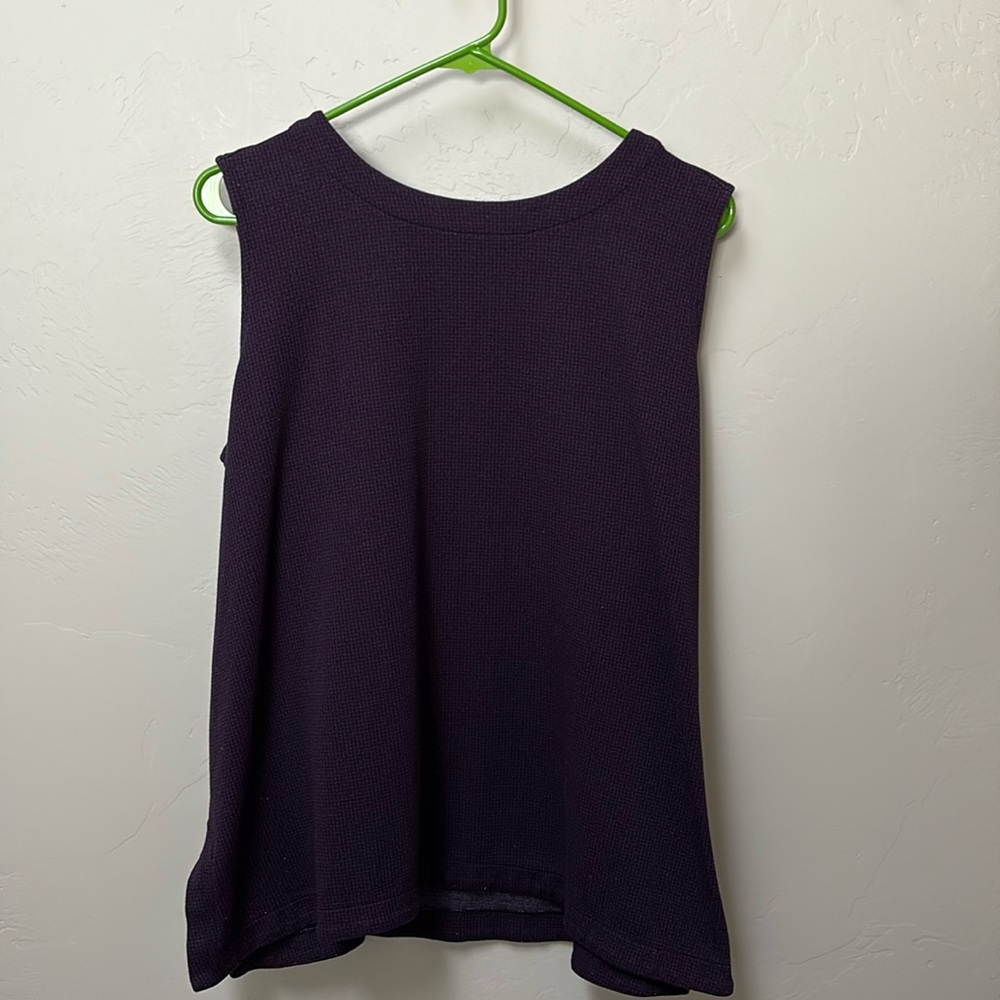 J Jill sleeveless top. Below hip relaxed fit. X large. Maroon/navt check.